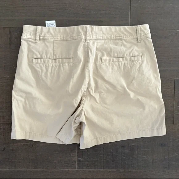Tan Shorts from Banana Republic - Picture 3 of 8